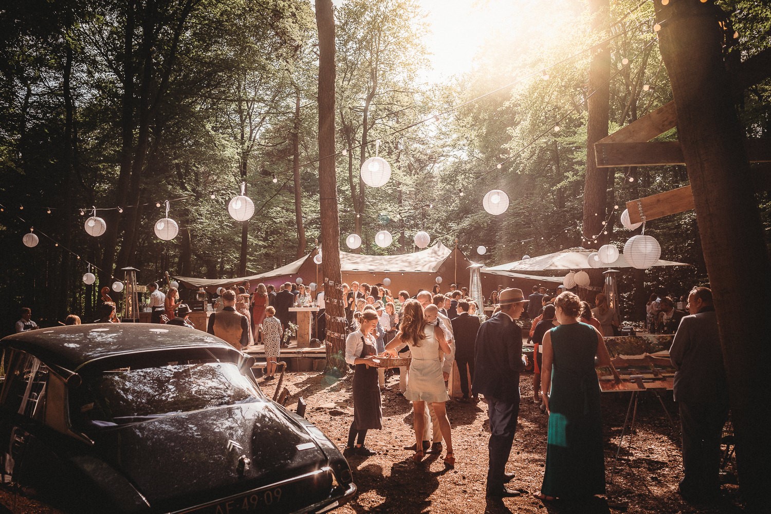 Huwelijk sfeerbeeld bos